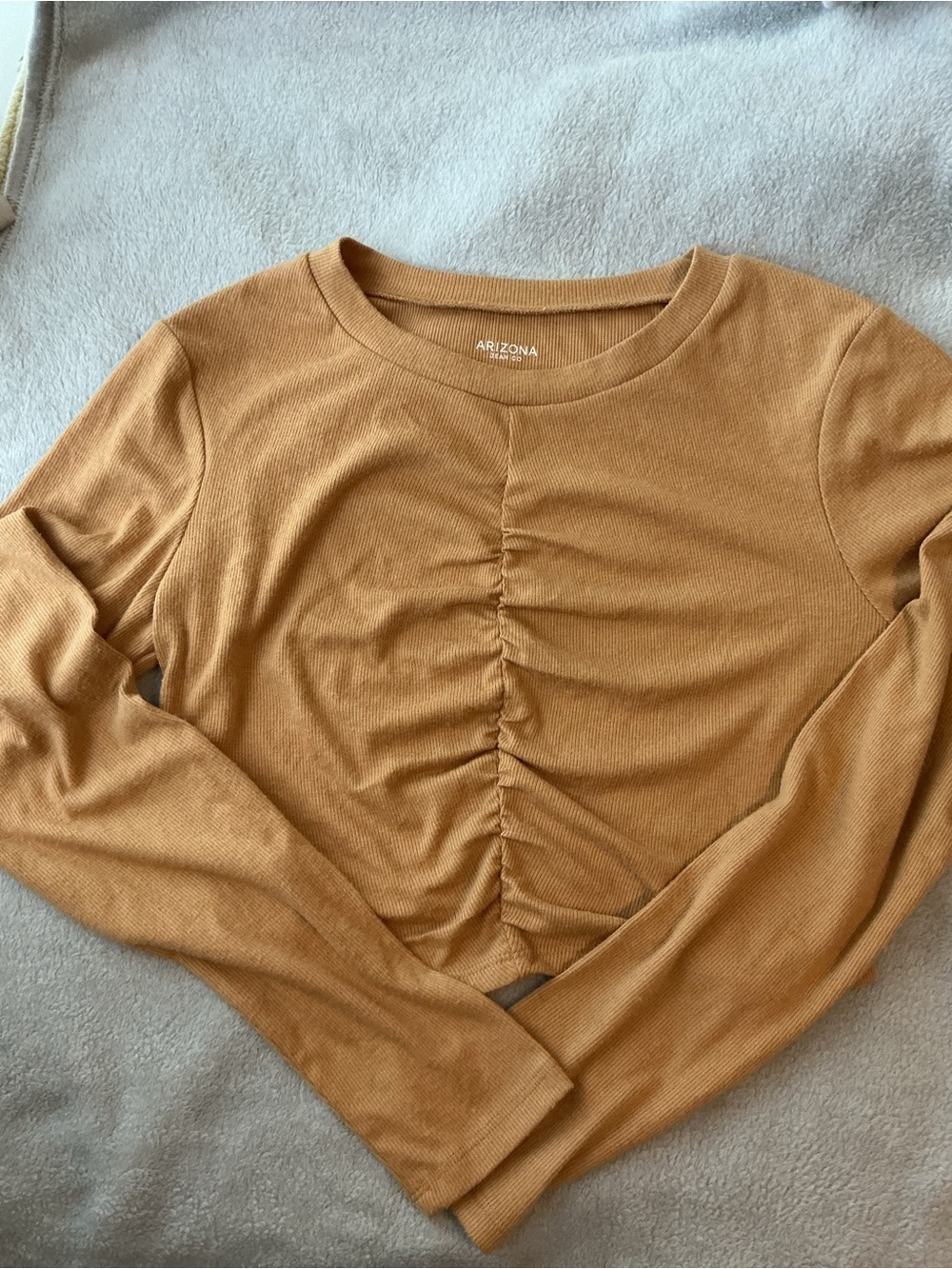 Junior’s Arizona Jean Company Camel Ruched Front Long Sleeve Top